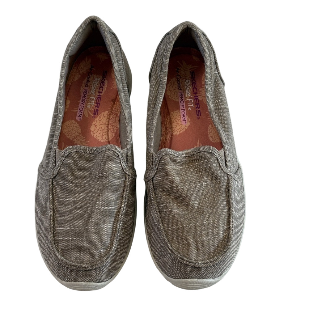 Skechers Beige Relaxed Fit Air Cooled Memory Foam Slip On Sneakers Size 7.5